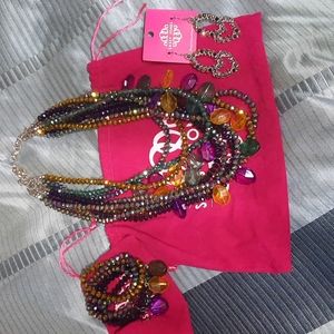 Sassy Jones Peacock Malia